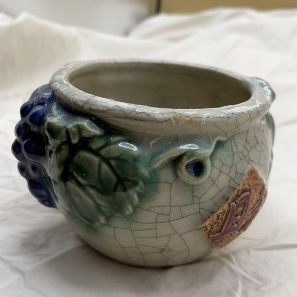 FF Fisherman’sFortune Grape Crackle Ceramic Bowl - Picture 3 of 12